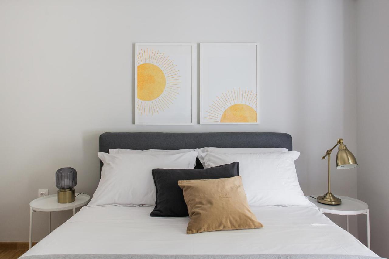 Absolute 2Br Apartment Near Emst Museum By Upstreet Athens Ngoại thất bức ảnh